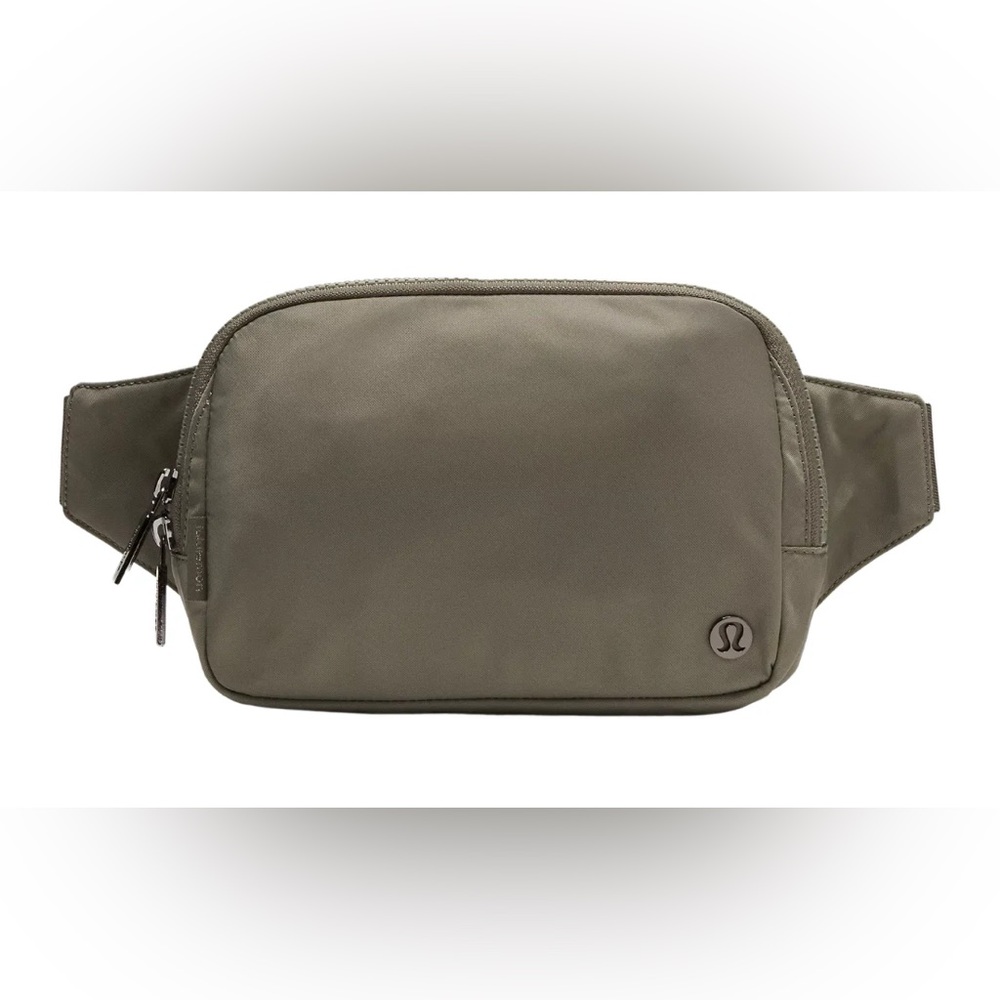 Lululemon Everywhere Belt Bag 2L, Army Green